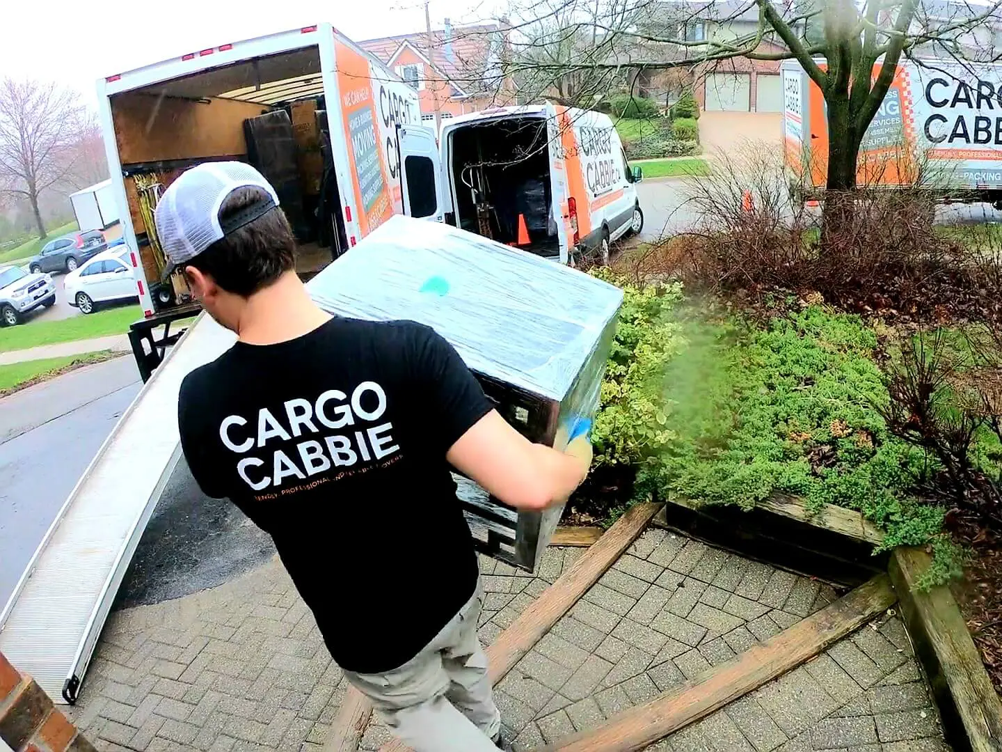 TORONTO MOVERS CARGO CABBIE MOVING & STORAGE home move